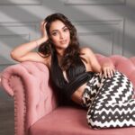 Amrin Qureshi lyrics in hindi